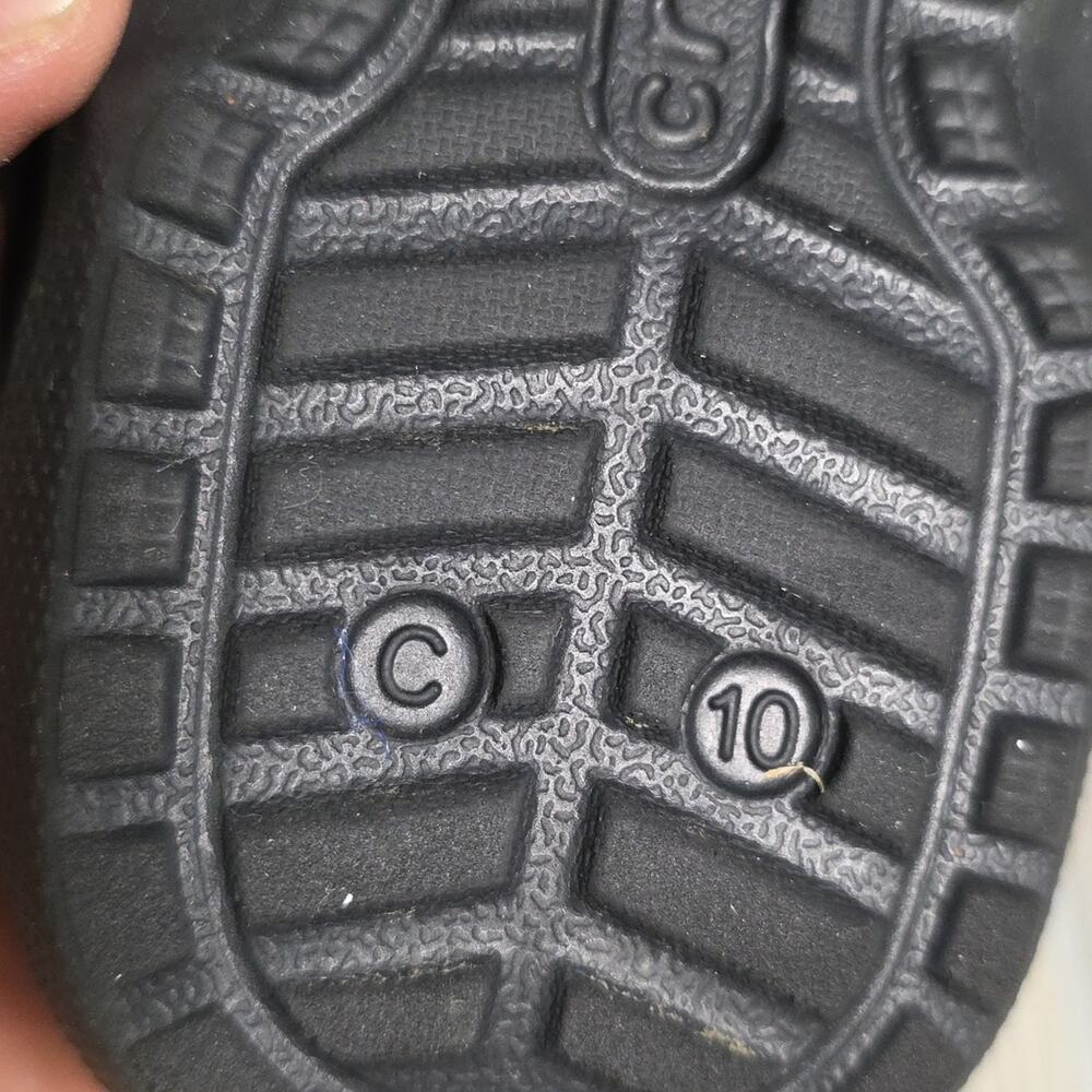 CROCS Classic Lined Clogs Black and Red Buffalo Check Fleece Child Size 10 - Picture 8 of 11